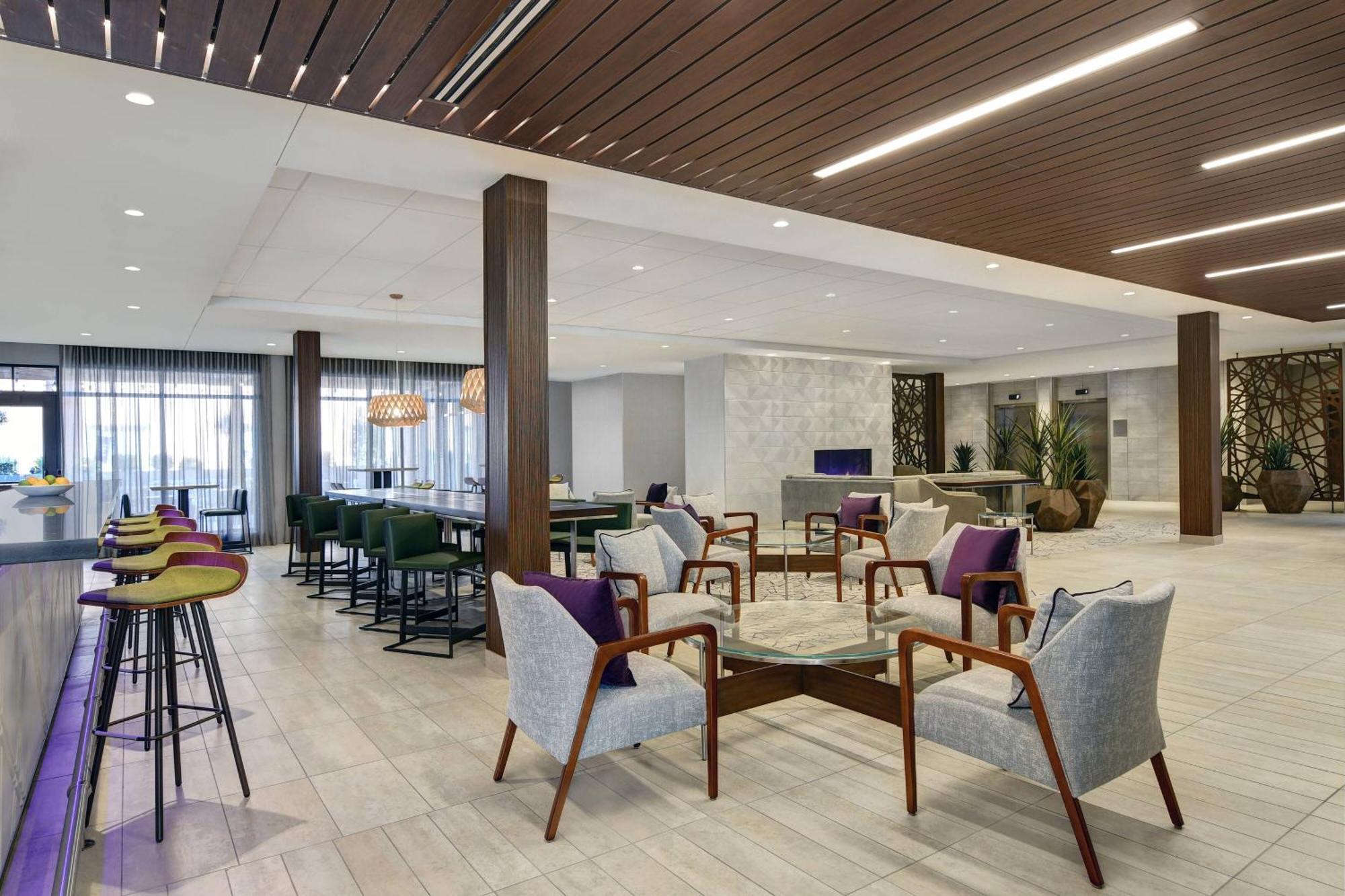 Courtyard By Marriott Manhattan Aggieville ภายนอก รูปภาพ
